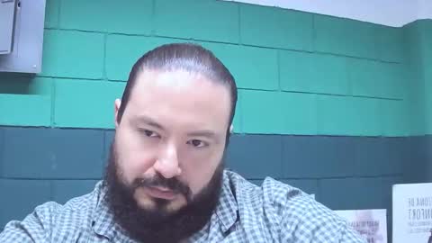 Snapshot of alextambet chatting on 11.24.25 alextambet online show from 11.24.25