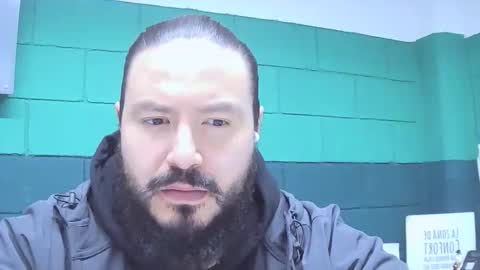 Snapshot of alextambet chatting on 12.01.25 alextambet online show from 12.01.25