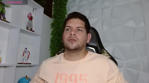 Snapshot of alexvacasin chatting on 12.13.24 alex online show from 12.13.24