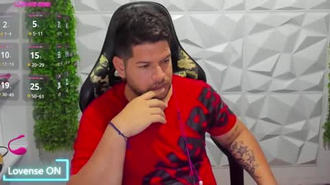 Snapshot of alexvacasin chatting on 01.16.25 alex online show from 01.16.25