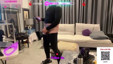 Snapshot of alexx_loraxx chatting on 12.03.24 Ivan Drago online show from 12.03.24