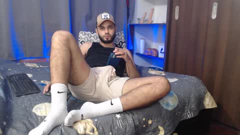 Snapshot of alexxx1106 chatting on 12.20.24 alexxx1106 online show from 12.20.24