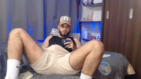 Snapshot of alexxx1106 chatting on 12.20.24 alexxx1106 online show from 12.20.24