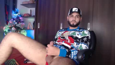 Snapshot of alexxx1106 chatting on 12.30.24 alexxx1106 online show from 12.30.24