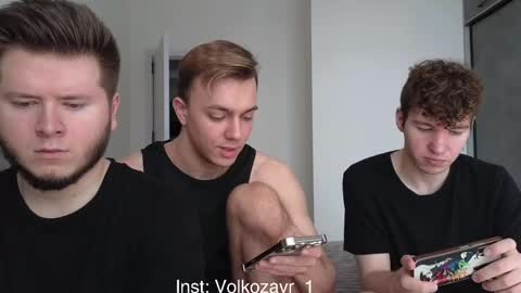 Snapshot of alexxx_d chatting on 04.18.26 AlexDimaIgor online show from 04.18.26