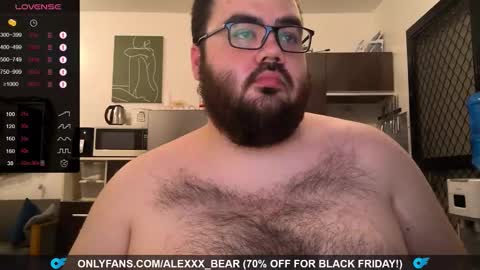 Snapshot of alexxxbear chatting on 11.28.25 alexxxbear online show from 11.28.25