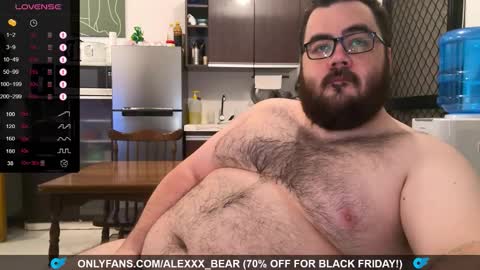 Snapshot of alexxxbear chatting on 11.30.25 alexxxbear online show from 11.30.25