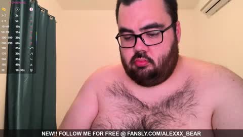 Snapshot of alexxxbear chatting on 02.04.26 alexxxbear online show from 02.04.26