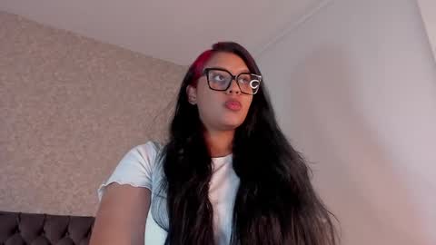 Snapshot of aleya_black chatting on 04.10.26 aleya_black online show from 04.10.26