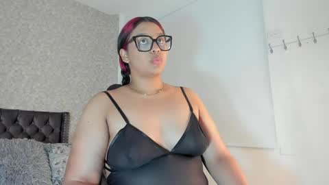 Snapshot of aleya_black chatting on 04.16.26 aleya_black online show from 04.16.26