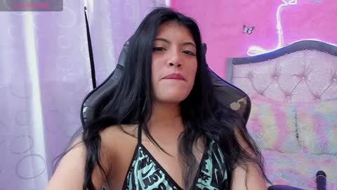 Snapshot of alfresii_rivera chatting on 01.07.25 Carolina Join The Fan Club  online show from 01.07.25