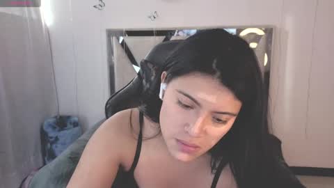Snapshot of alfresii_rivera chatting on 09.19.25 Carolina Join The Fan Club  online show from 09.19.25