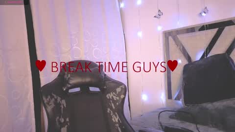 Snapshot of alfresii_rivera chatting on 10.09.25 Carolina Join The Fan Club  online show from 10.09.25