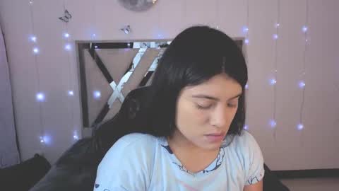 Snapshot of alfresii_rivera chatting on 10.23.25 Carolina Join The Fan Club  online show from 10.23.25