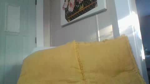 Snapshot of ali_tayler chatting on 10.05.25 ali_tayler online show from 10.05.25