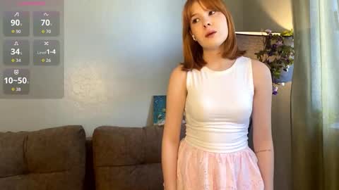 Snapshot of alialesperance chatting on 10.04.25 Amelia online show from 10.04.25