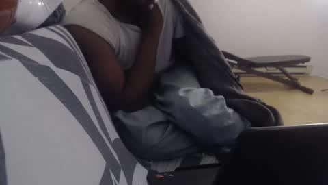 Snapshot of aliasallday chatting on 12.12.24 Alias online show from 12.12.24