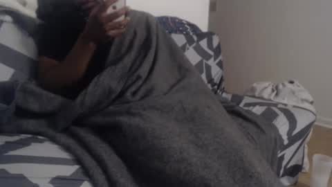 Snapshot of aliasallday chatting on 01.22.25 Alias online show from 01.22.25