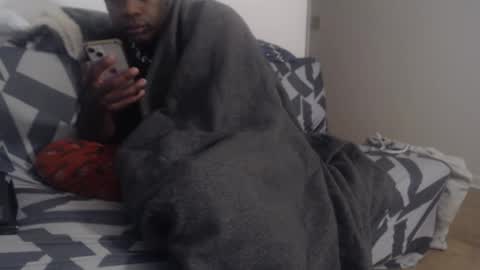 Snapshot of aliasallday chatting on 02.04.25 Alias online show from 02.04.25