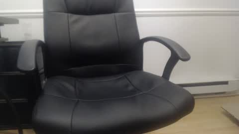 Snapshot of aliasallday chatting on 02.17.25 Alias online show from 02.17.25