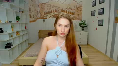 Snapshot of alicafoxis chatting on 05.18.26 Alica online show from 05.18.26