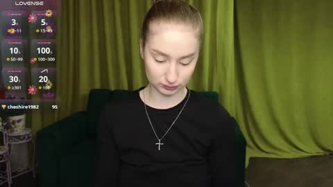 Snapshot of alicafoxis chatting on 05.25.26 Alica online show from 05.25.26