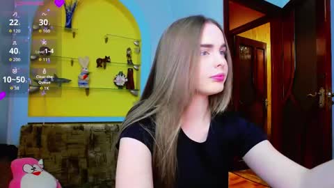 Snapshot of alicanewlove chatting on 05.05.26 alice online show from 05.05.26