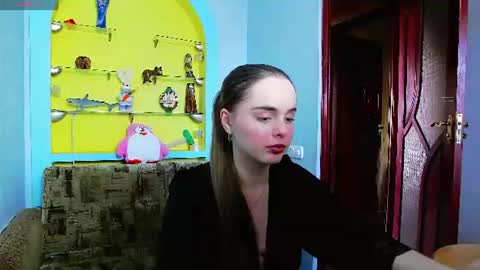 Snapshot of alicanewlove chatting on 06.11.26 alice online show from 06.11.26