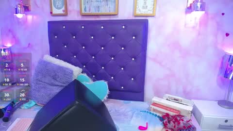 Snapshot of alicceblack8 chatting on 01.04.25 AlicceBlack8 online show from 01.04.25