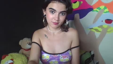Snapshot of alice14cullen chatting on 12.20.24 alice online show from 12.20.24