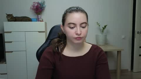 Snapshot of alice_________________________ chatting on 02.08.26 Alice online show from 02.08.26