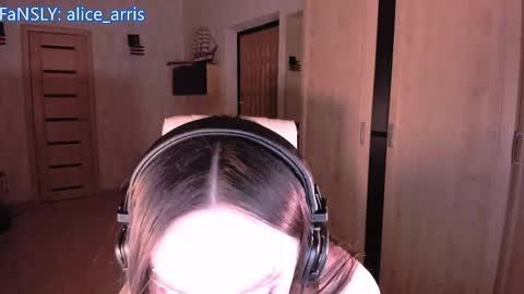Alice Aris online show from 03.29.26