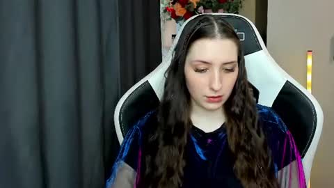 Snapshot of alice_bailey chatting on 06.29.26 Alice online show from 06.29.26