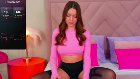 Snapshot of alice_charmy chatting on 02.25.25 Alice in Wonderland online show from 02.25.25