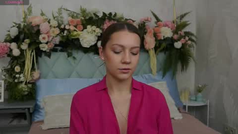 Snapshot of alice_charmy chatting on 02.24.26 Alice in Wonderland online show from 02.24.26