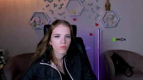 Snapshot of alice_cold chatting on 09.19.25 alice_cold online show from 09.19.25