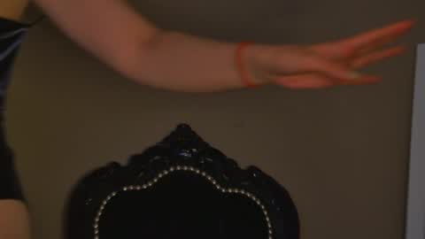 Snapshot of alice_munro chatting on 05.27.26 AliceMunro online show from 05.27.26