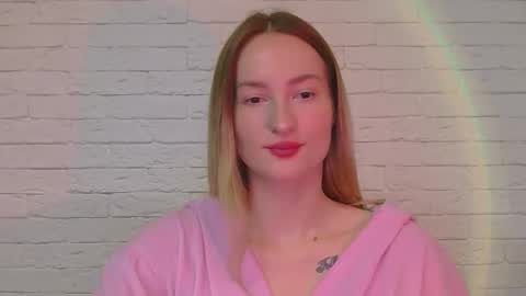 Snapshot of alice_sweet_01 chatting on 12.01.25 Alice online show from 12.01.25