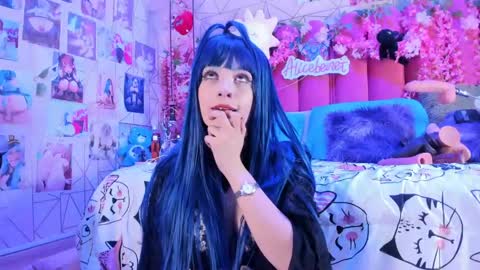 Snapshot of alicebenett_ chatting on 05.10.26 online show from 05.10.26