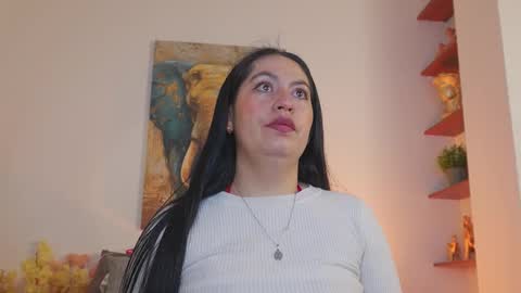 Alice Corner online show from 12.17.25