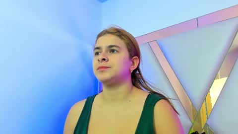 Snapshot of alicecruuz chatting on 06.14.26 AliceCruz online show from 06.14.26