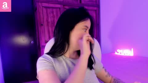 Aliceee  ..   97YP9VWGZHrefnav wishlist lists 1 online show from 02.19.25