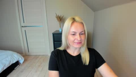 Alicee online show from 10.20.25
