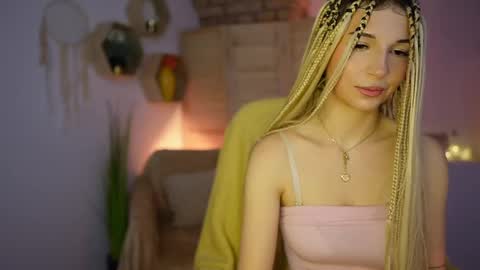 Alicee Kiss online show from 12.15.24