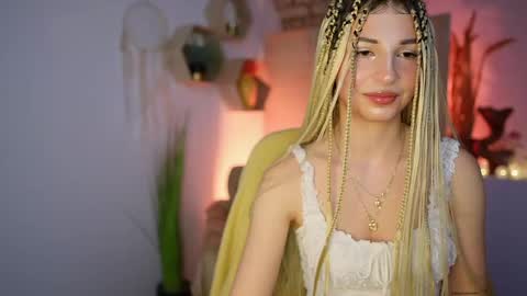 Alicee Kiss online show from 12.28.24