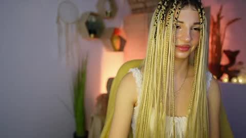 Alicee Kiss online show from 12.28.24