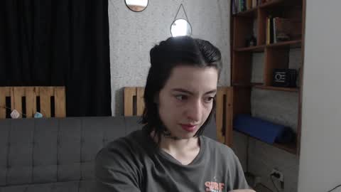 alicee_logan_ online show from 01.18.25