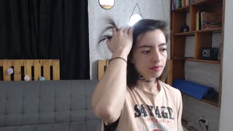 alicee_logan_ online show from 01.20.25