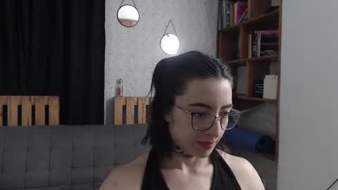 alicee_logan_ online show from 02.25.25