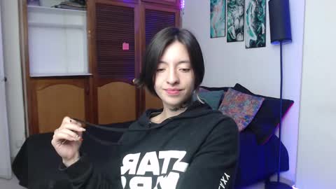 alicee_logan_ online show from 10.05.25